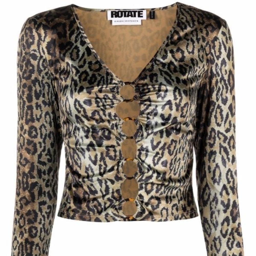 Leopard Rotate top